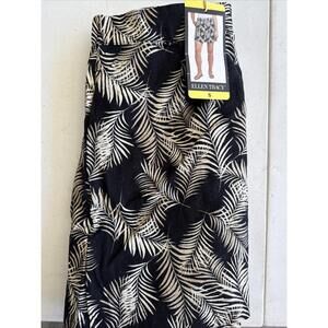 Ellen Tracy Black Combo Shorts Womens Size Small. BN